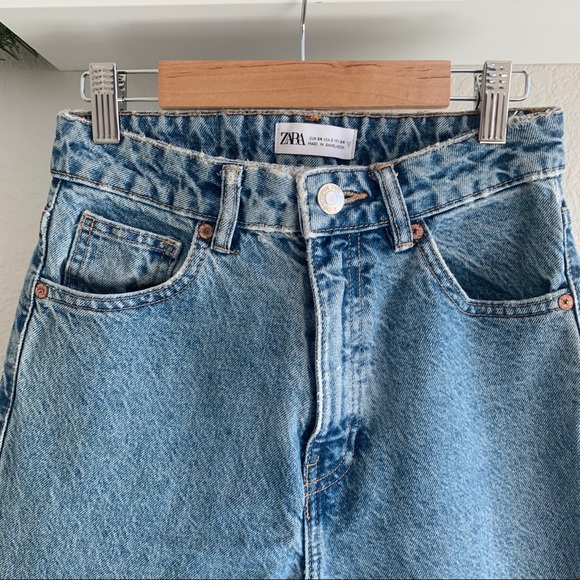 Zara Vintage Mom Denim - Picture 2 of 9